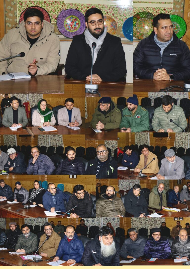 DC Srinagar, SMC Commissioner review snow clearance plan; gear up Admin for winter preparedness